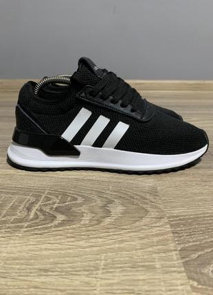 Кроссовки adidas2 фото