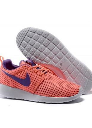 Жіночі рожеві з фіолетовим кросівками nike roshe run br one — r024