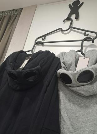 C.p. company zip hoodie