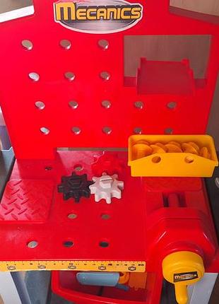 Дитяча майстерня для хлопчиків