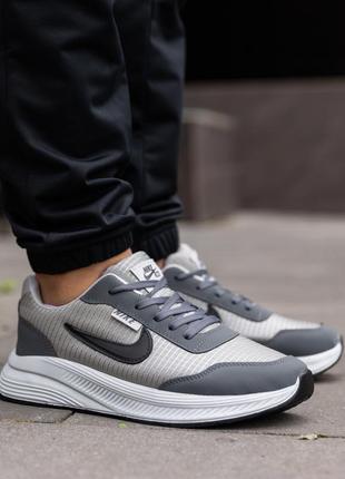 Чоловічі кросівки nike racer сірі демісезонні водонепроникні найк рейсер чоловіче взуття для бігу