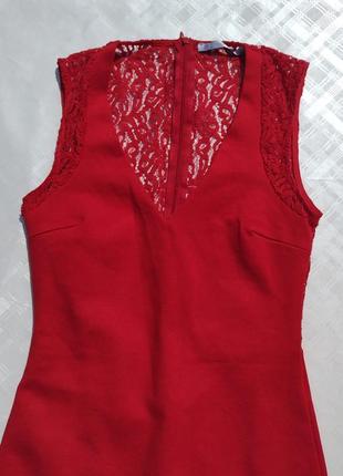 Красное плотное платье zara с гипюровой спинкой2 фото
