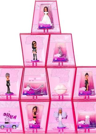 Колекційні міні фігурки bratz x kylie jenner series 15 фото