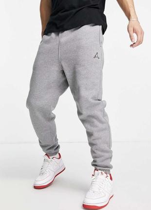 Спортивные штаны jordan essential