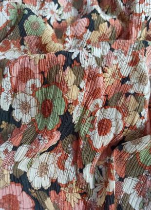 Плиссированное платье миди в цветочный принт/холтер8 фото