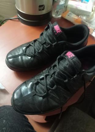 Кроссовки nike, кожа, 40.5р
