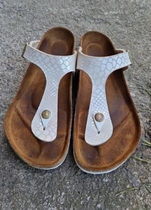 Ортопедичні шльопанці в'єтнамки на корку birkenstock/ розмір 40 оригінал3 фото