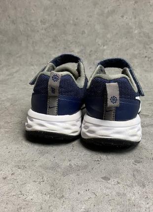 Дитячі кросівки nike revolution5 фото