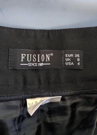 Женская черная костюмная юбка fusion7 фото