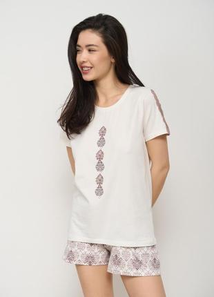 Жіночий бавовняний комплект з шортиками та футболкою