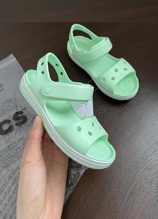 Крокс крокбенд сандалі дитячі мьятні crocs crocband sandal neon mint7 фото