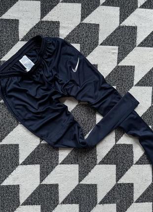 Нові спортивні штани nike dri-fit s