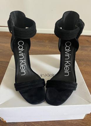 Супер босоніжки calvin klein