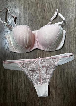 Красивый милый бюстик размер 75в