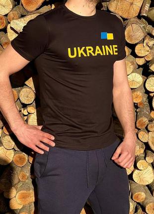 Патріотична футболка