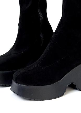 Ультра модні чорні замшеві стрейчові ботфорти на платформі єврозима 22485