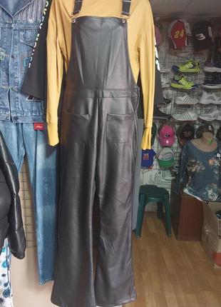 Комбінезон з екошкіри