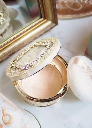 Пудра-вуаль для лица с гиалуроновой кислотой milano collection face-up gr powder 2024 (30 г), япония