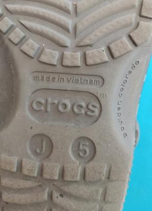 Шльопанці crocs