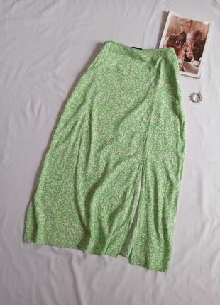 Легкая юбка миди с разрезом/цветочный принт5 фото