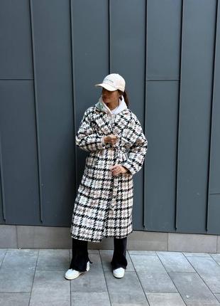 Женское пальто в клетку