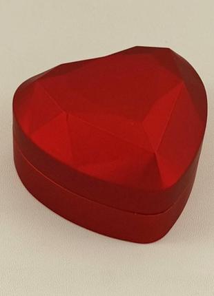 Футляр для каблучки з підсвічуванням "сяйво" серце червоний led-cf004 h