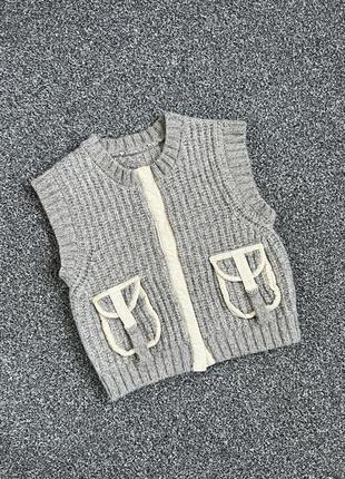 Шерстяной вязаный жилет zara
