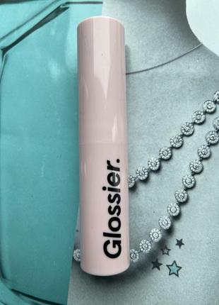 Помада glossier