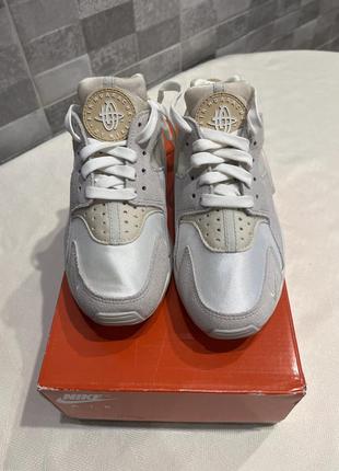 louis vuitton sneakers white