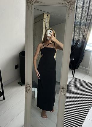 Сукня чорна