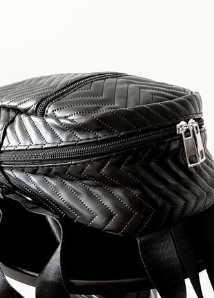 Стильний чорний стьобаний жіночий рюкзак наплічник екошкіра6 фото
