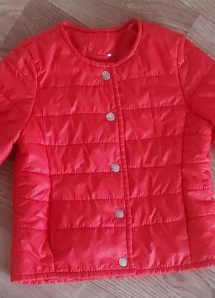 Красная курточка