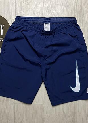 Чоловічі шорти nike swoosh dri-fit, розмір m