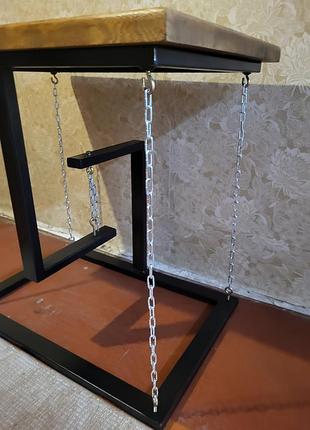 Стол на цепей