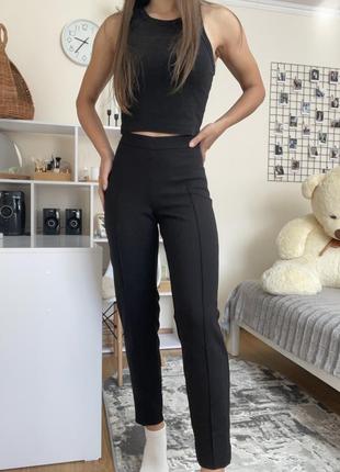 Черные брюки moschino,брюки moschino черные