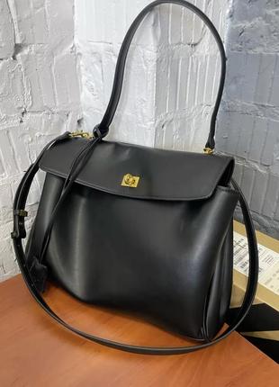 Сумка lous vuitton capucines