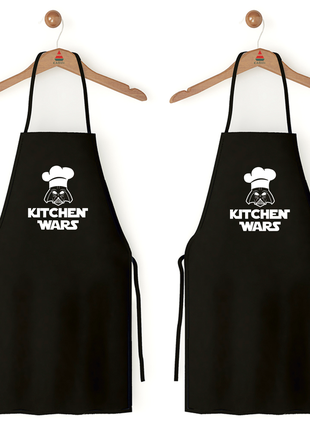 Парні фартухи чорні з габардину з оригінальними принтом «kitchen wars»