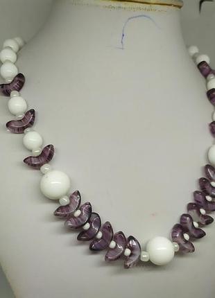 Винтажные стеклянные бусы