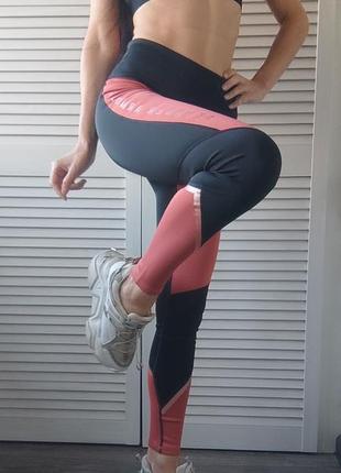 Лосини від бренду under armour