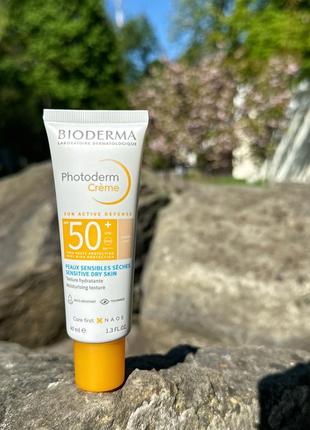 Солнцезащитный увлажняющий крем bioderma photoderm spf50 для сухой кожи с тонирующим эффектом