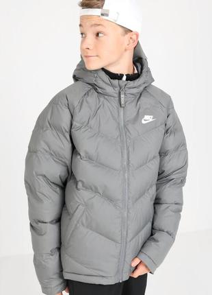 Зимова куртка nike,оригінал