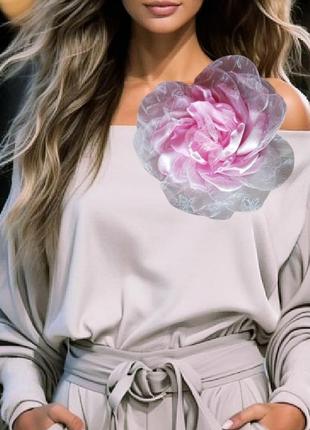 Нежный цветок брошка розовая 21 см.1 фото