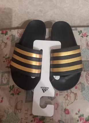 Шльопанці adidas