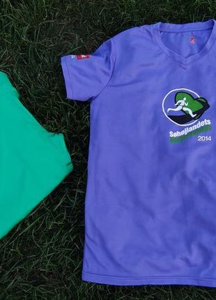 Сет из двух вещей футболка + лосины для спорта