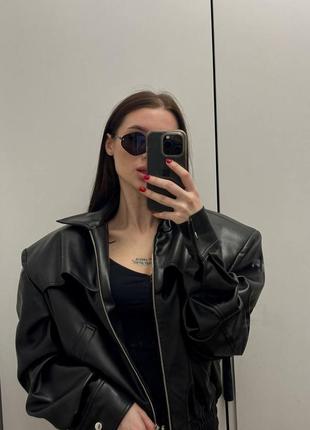 Бомбер с плечами meri.struss