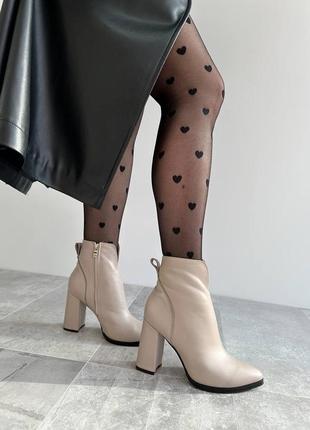 Женские ботильоны на устойчивом каблуке