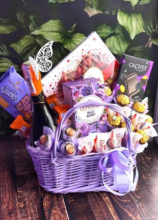 Корзина со вкусностями,цена без алко