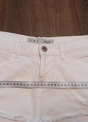Белоснежные джинсовые шорты р 12 (40)8 фото