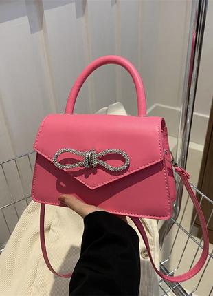 Женская классическая сумка 8424 кросс-боди через плечо розовая1 фото