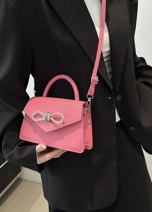Женская классическая сумка 8424 кросс-боди через плечо розовая8 фото